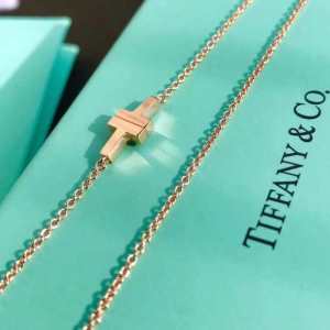ネックレス 人気のブランドのアイテム2020 大人っぽい雰囲気に ティファニー TiffanyCo