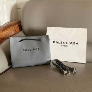 シンプルなファッション 多色可選 バレンシアガ BALENCIAGA スタイルアップ レディースバッグ 2020モデル