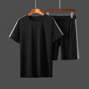 フェンディランキング1位 FENDI 愛らしい春の新作 半袖Tシャツ 2020話題の商品