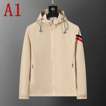 2025春先MONCLER モンクレールパーカートラベル向けカラーオプション充実