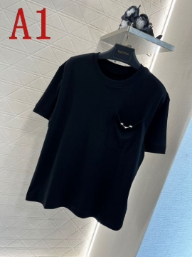 2025新作VALENTINO ヴァレンティノアーバンコアTシャツ