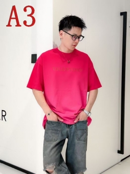 2025新作VALENTINO ヴァレンティノエッジィデザインTシャツ