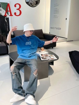 2025新作BALENCIAGAバレンシアガラウンドネックTシャツ