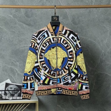 2025春先VERSACE ヴェルサーチノーカラージャケットセレブ愛用