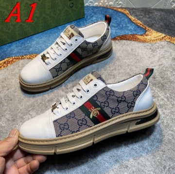 GUCCI スニーカーファッション初心者も安心！合わせやすいカラー  