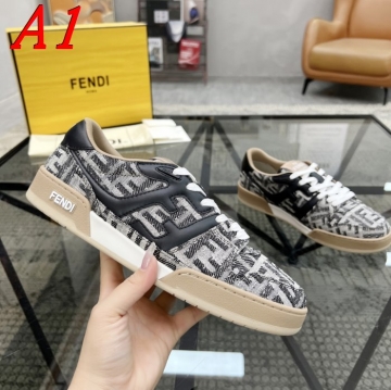 FENDI スニーカーシニア向け柔軟ソール★長時間立っても疲れない