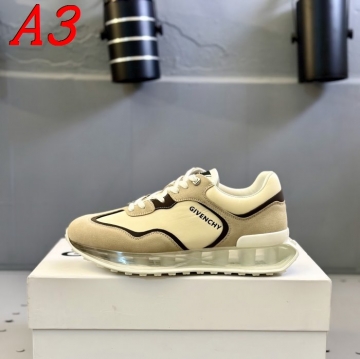 GIVENCHY スニーカーパパと子供でお揃い！ファミリーコーデ提案  