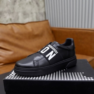 DSQUARED2 スニーカー【即納OK】コンパクト収納！通学用軽量シューズ  