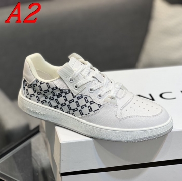 GIVENCHY スニーカー冬のママさん必携！雪道対応グリップ底  