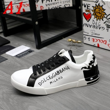 DOLCE＆GABBANA スニーカーパパと子供でお揃い！ファミリーコーデ提案