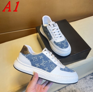 LOUIS VUITTON スニーカー【新作先行】モダンでシック！通勤用疲れ知ら...