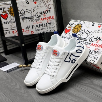 DOLCE＆GABBANA スニーカー秋のアウトドアシーズン！耐久性重視のトレイルモデル  