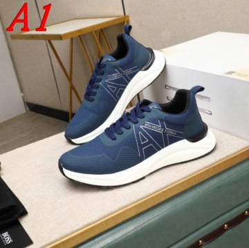 ARMANI スニーカー【早い者勝ち】衝撃吸収！アウトドア＆旅行に最強コンパクト