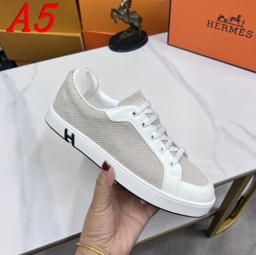 HERMES スニーカー履くたびに幸せ気分♪ポップなカラーリング  