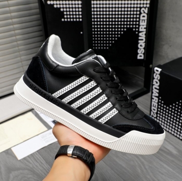 DSQUARED2 スニーカー【予約受付中】一目惚れ必至！ポップカラー新生活応援