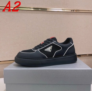 PHILIPP PLEIN スニーカーバレンタイン企画ハートモチーフの可愛いデザイン  