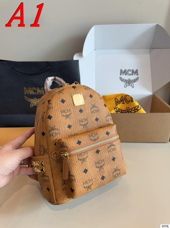 2025 コンパクト リュックサック MCM  エムシーエム   22CM