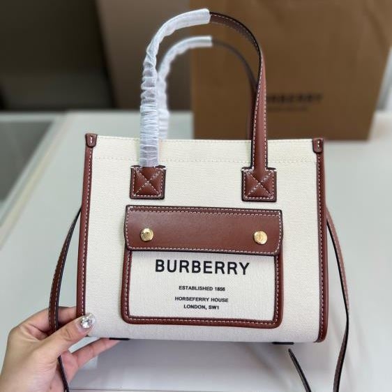 2025 カジュアル トートバッグ BURBERRY  バーバリー   23CM