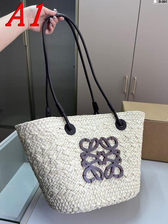 2025 上品 わきの下包み LOEWE  ロエベ   33CM
