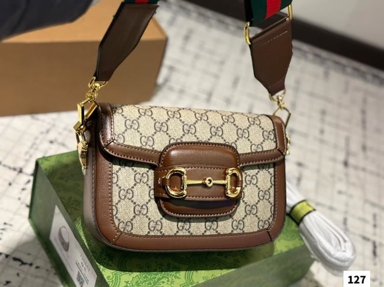 2025 ラグジュアリー ショルダーバッグ/ショルダーバッグ GUCCI  グッチ   21CM