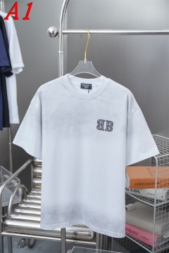2025新作 BALENCIAGAバレンシアガ ラウンドネック 半袖Tシャツ   スタイリッシュ