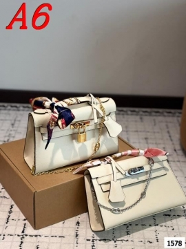 2025 スタイリッシュ ショルダーバッグ/ハンドバッグ HERMES  エルメス   22CM
