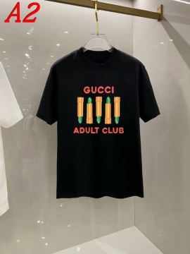 2025新作 GUCCIグッチ ラウンドネック 半袖Tシャツ   リラックス感