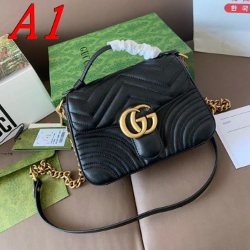 2025 実用的 ショルダーバッグ/ハンドバッグ GUCCI  グッチ   21CM