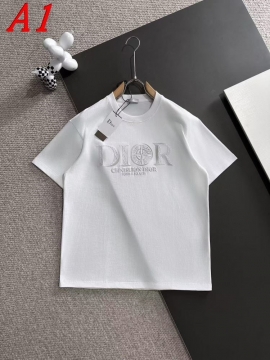 2025新作 DIORディオール ラウンドネック 半袖Tシャツ   スタイリッシュ