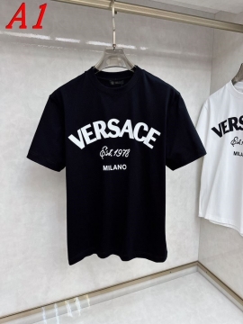  VERSACEヴェルサーチ 2025新作 クルーネック 半袖Tシャツ モード系