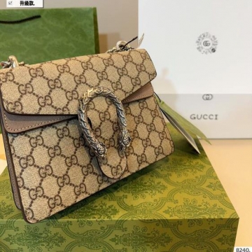 2025 エディトリアル ショルダーバッグ/ショルダーバッグ GUCCI  グッ...