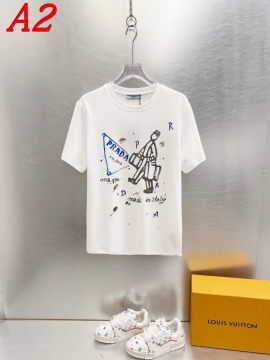 2025新作 PRADAプラダ クルーネック 半袖Tシャツ コスパ良