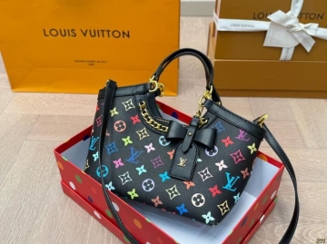 2025 細部まで行き届いた ショルダーバッグ/ハンドバッグ LOUIS VUITTON  ルイヴィトン   22CM