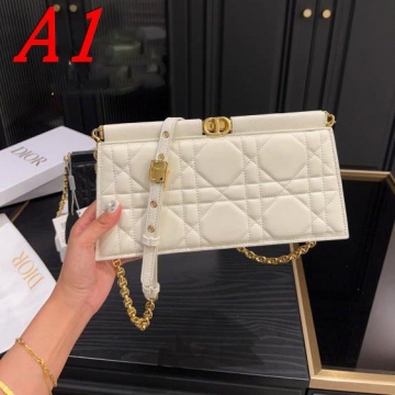 2025 扱いやすい ショルダーバッグ/ショルダーバッグ DIOR  ディオール   28CM