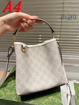 2025 使いやすい ショルダーバッグ/ハンドバッグ GUCCI  グッチ   18CM