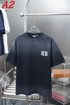 2025新作 BALENCIAGAバレンシアガ ラウンドネック 半袖Tシャツ   スタイリッシュ