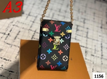 2025 コレクターズアイテム スマホケース LOUIS VUITTON  ルイヴィトン   10CM