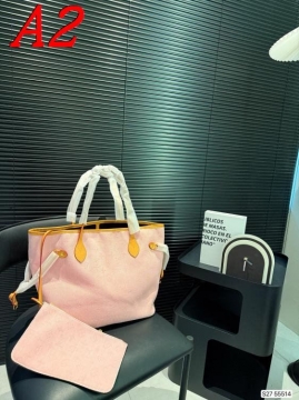 2025 扱いやすい ショルダーバッグ/ハンドバッグ LOUIS VUITTON  ルイヴィトン   33CM