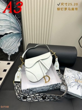 2025 美品 ショルダーバッグ/ショルダーバッグ DIOR  ディオール   25CM