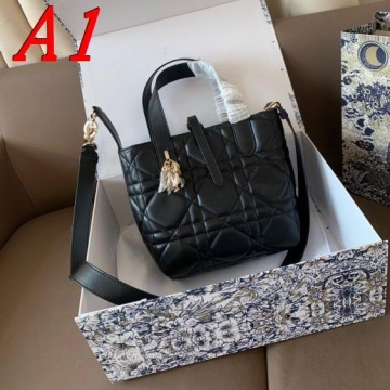 2025 ウェディング向け ショルダーバッグ/ハンドバッグ DIOR  ディオール   19CM