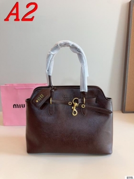 2025 実用的 ハンドバッグ MCM  エムシーエム   40CM