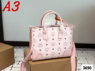2025 使いやすい ショルダーバッグ/ハンドバッグ MCM  エムシーエム   24CM