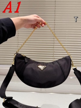 2025 ワクワクする ショルダーバッグ/ショルダーバッグ PRADA  プラダ   30CM