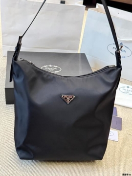2025 クール トートバッグ PRADA  プラダ   28CM