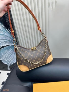 2025 ラフ ショルダーバッグ/ショルダーバッグ LOUIS VUITTON  ルイヴィトン   27CM