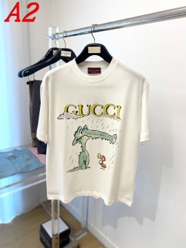 2025新作 GUCCIグッチ ラウンドネック 半袖Tシャツ   カジュアル