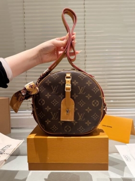 2025 スタイリッシュ ショルダーバッグ/ショルダーバッグ LOUIS VUITTON  ルイヴィトン   21CM