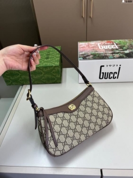 2025 頑丈 わきの下包み GUCCI  グッチ   25CM
