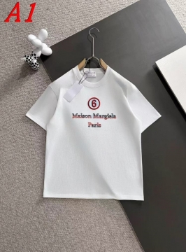  BALENCIAGAバレンシアガ 2025新作   ラウンドネック 半袖Tシャツ   インスタ映え