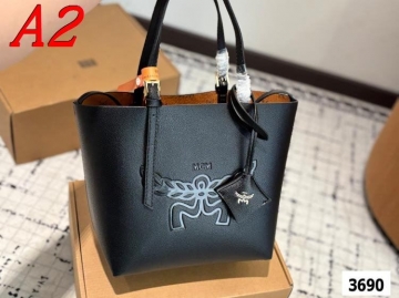 2025 高級感がある ショルダーバッグ/ハンドバッグ MCM  エムシーエム   21CM